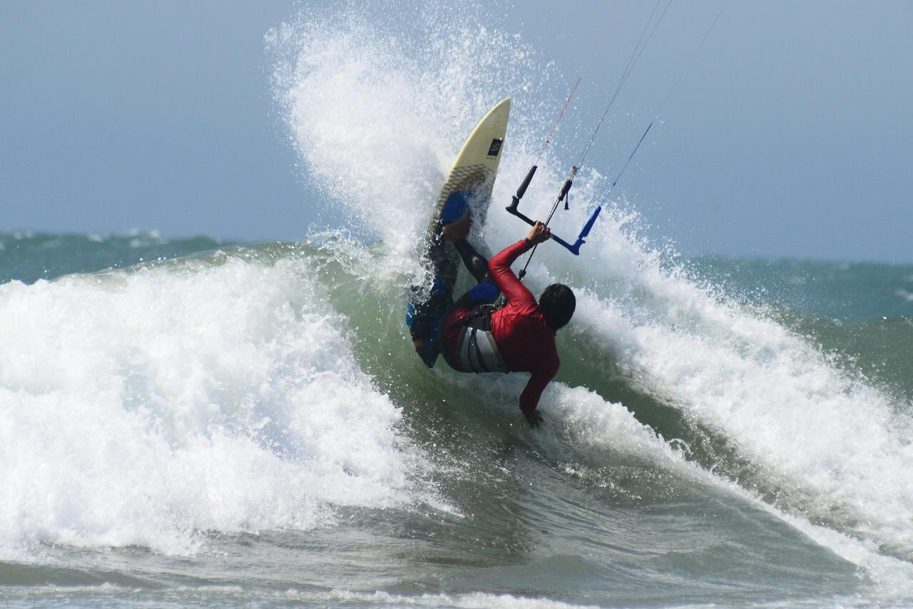 CLASES DE KITESURF EN MANCORA