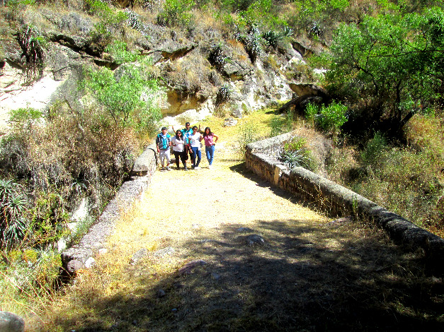Trekking to Pikimachay Cave - Imagen 4