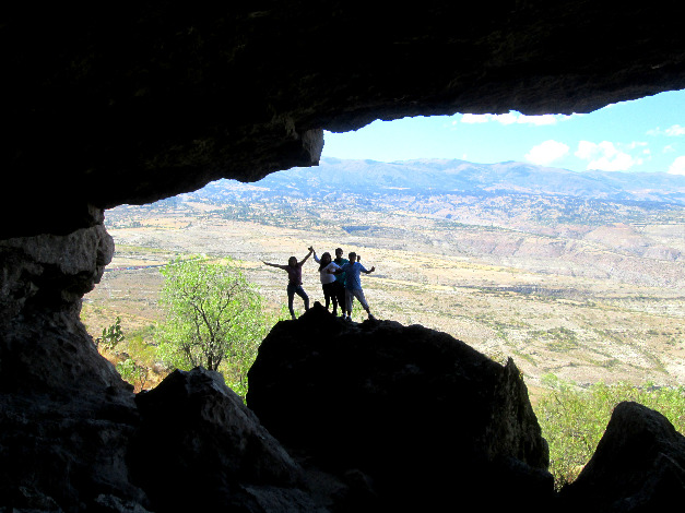 Trekking to Pikimachay Cave - Imagen 2