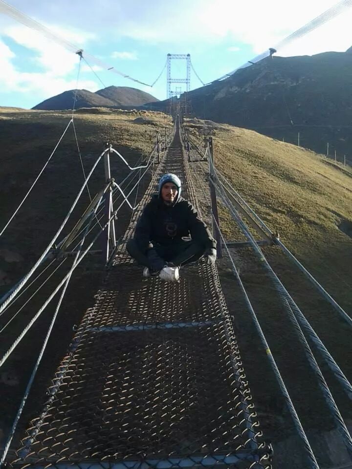 1 Kilometer High Hanging Bridge
