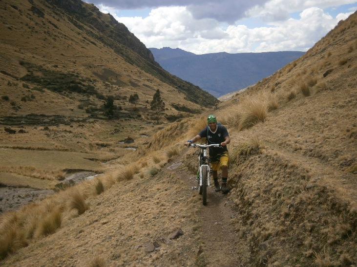 Enduro in Urubamba Mountain Range - Imagen 10