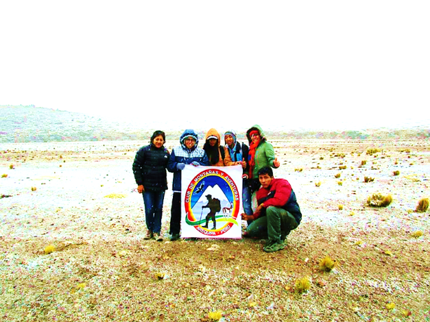 Stone Forest and Waterfalls - Imagen 6