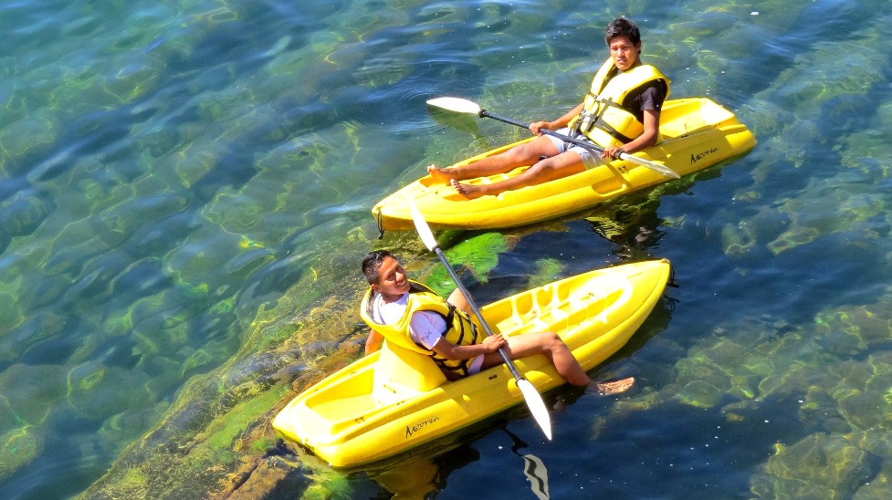 Kayaking in the Ends of the Earth - Imagen 3