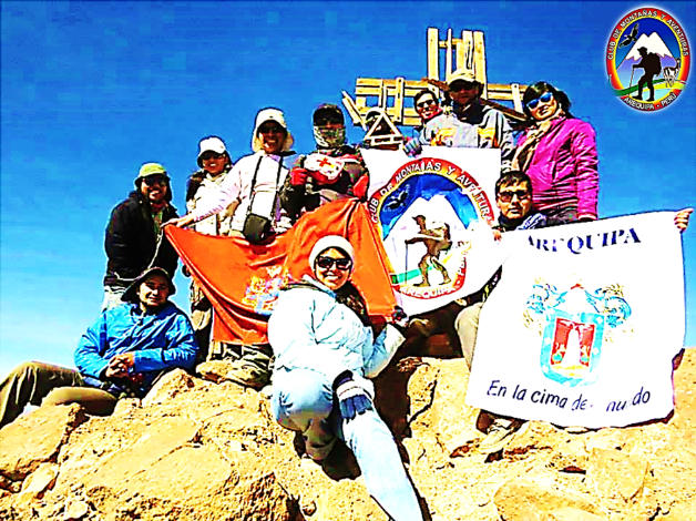 Pichu Pichu Volcano Summit - Imagen 2