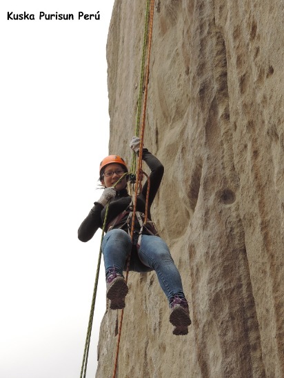 EXTREME RAPPELLING IN LOMAS DE LUCUMO