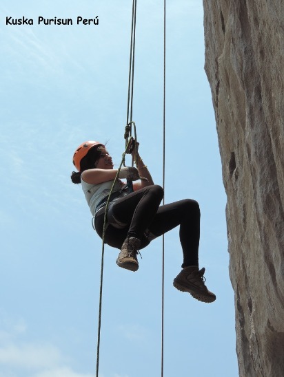 EXTREME RAPPELLING IN LOMAS DE LUCUMO - Imagen 4