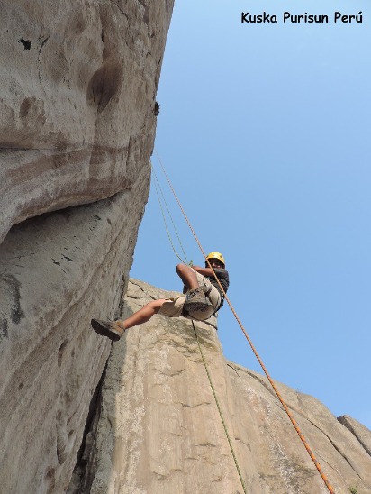 EXTREME RAPPELLING IN LOMAS DE LUCUMO - Imagen 9