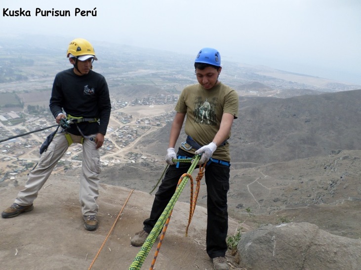 EXTREME RAPPELLING IN LOMAS DE LUCUMO - Imagen 10