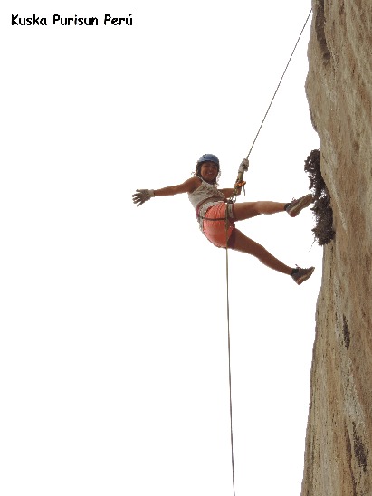 EXTREME RAPPELLING
