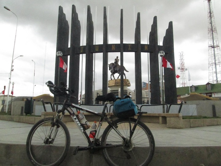 Cycling towards Cerro de Pasco - Imagen 4