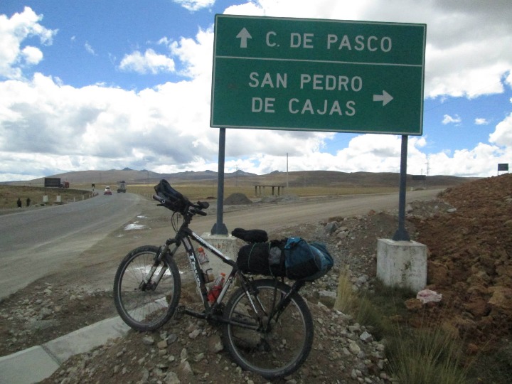 Cycling towards Cerro de Pasco - Imagen 6