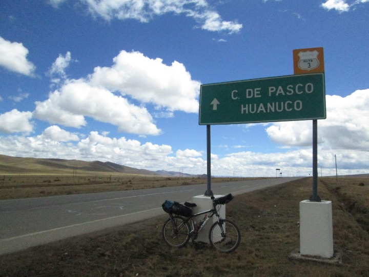 Cycling towards Cerro de Pasco - Imagen 8