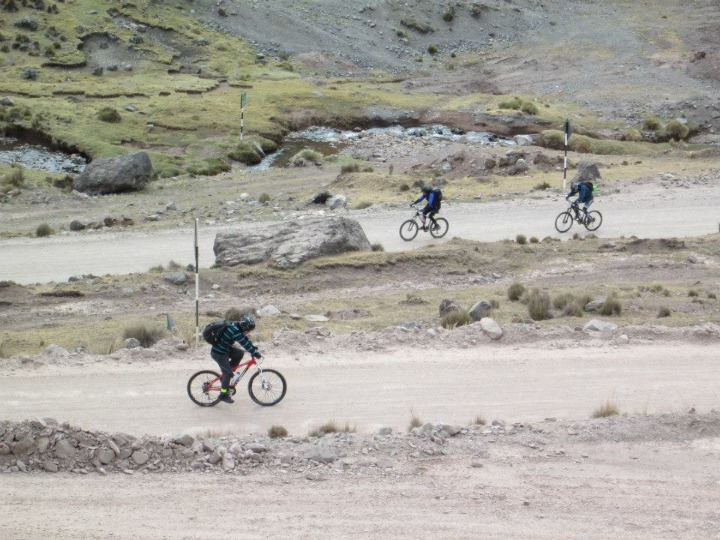 Rajuntay Snowcapped Mountain - Imagen 7