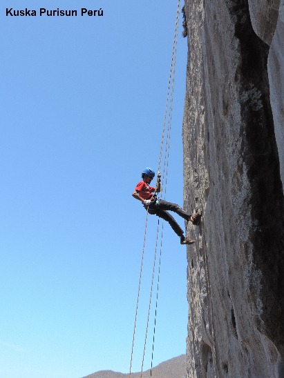 EXTREME RAPPELLING IN LOMAS DE LUCUMO - Imagen 7