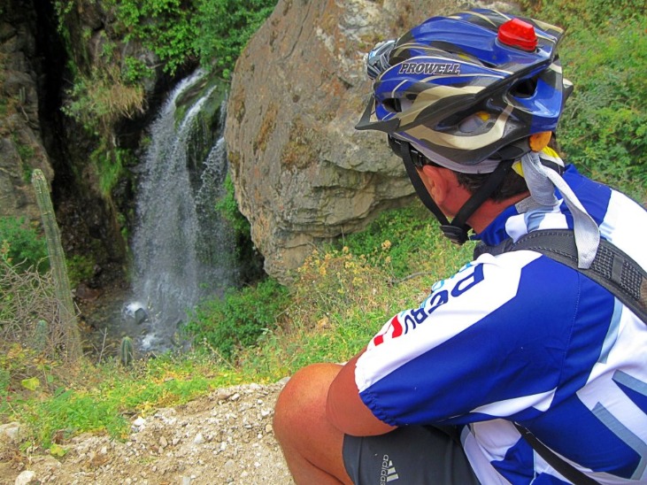 COLLANA

EXPLORE THE WONDERS OF PERU'S ADVENTURE TOURISM - Imagen 4