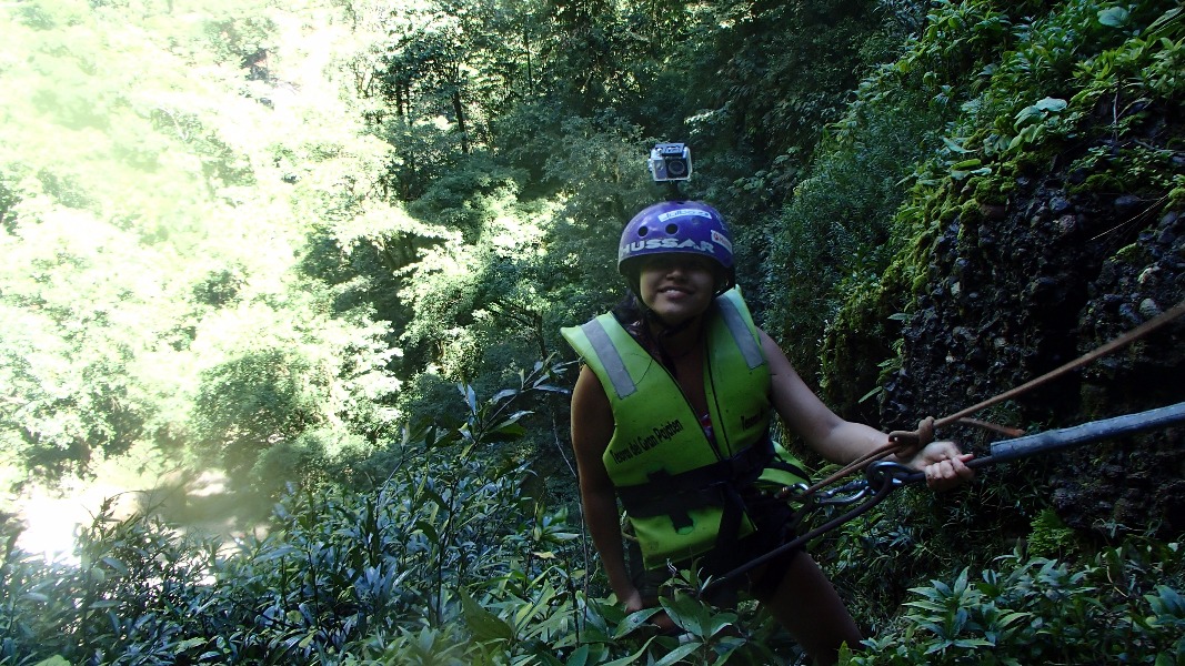 Rappelling in Rio Abiseo National Park and Waterfall - Imagen 6