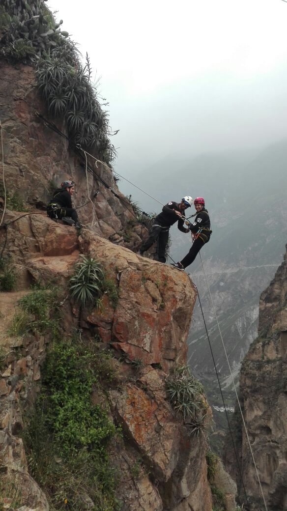 Bungee Jumping, Rappelling, and Hiking - Imagen 5