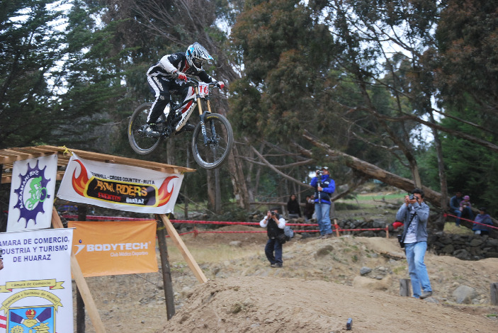 Cycling in Wilcahuain - Imagen 3