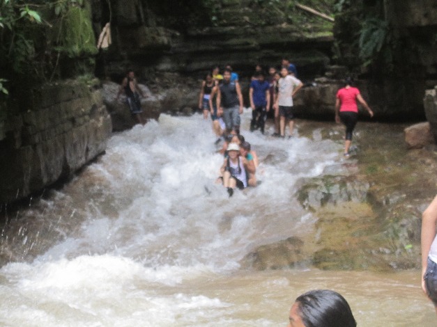 ADVENTURE AT THE MERETARI SLIDE - Imagen 13