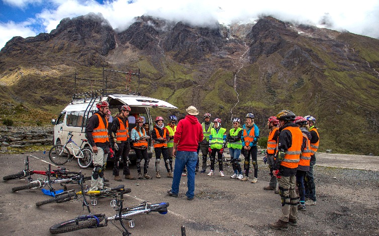 CYCLING IN ABRA MÝLAGA CUSCO