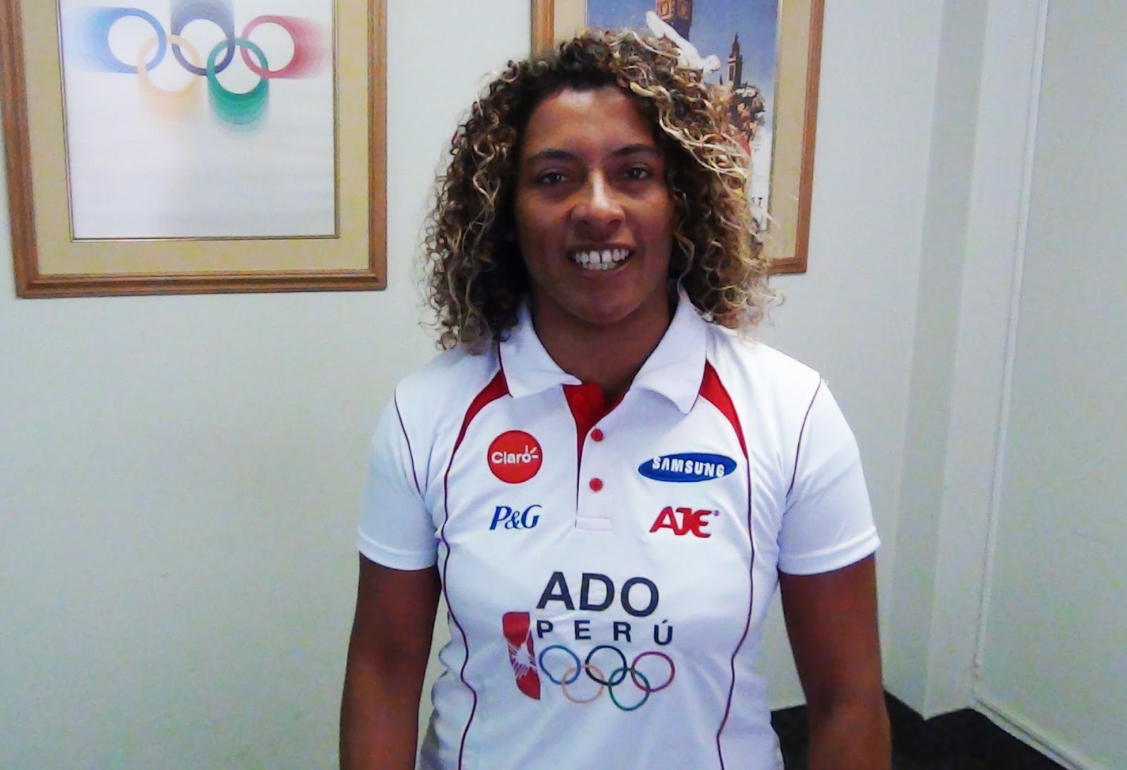 Analí Gomez: Revolution on the Waves