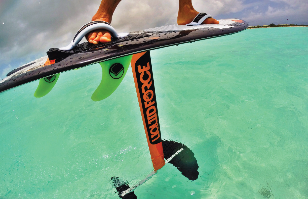Foilboard: Fly over the sea.