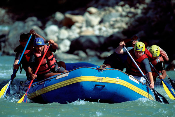 Rafting: How to Tame the Rivers on a Boat?