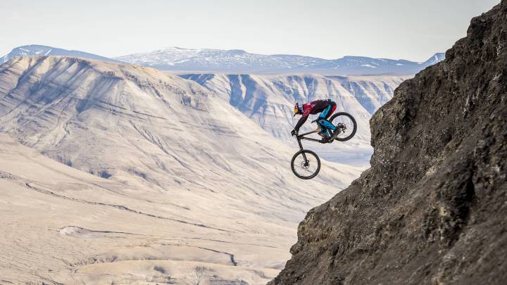 Movies about adventure sports: The adrenaline on the big screen!