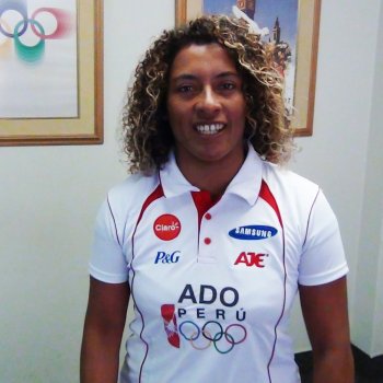 Analí Gomez: Revolution on the Waves