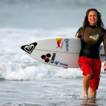 The 10 Best Waves for Surfing in Peru