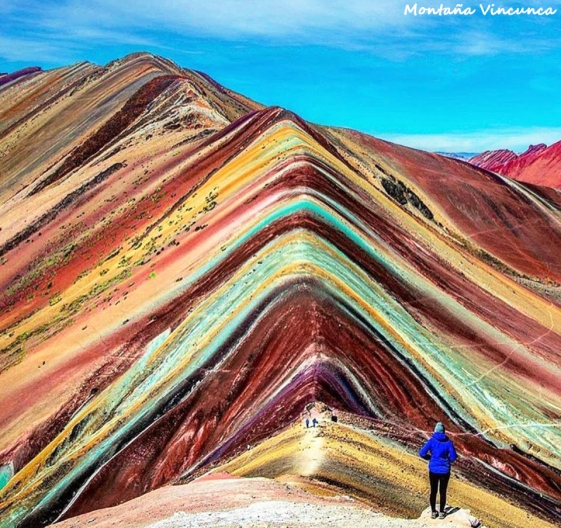 Foto 2 de Vinicunca - Rainbow Mountain en Quispicanchi, Cusco - De Aventura