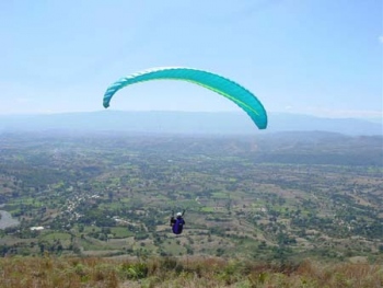 Paragliding in Chincha