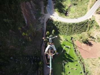 Bungee Jumping in Cusco - Poroy