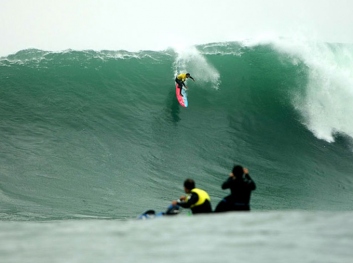 Surf at Pico Alto Beach