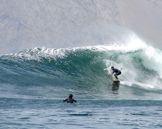 Surfing in San Gallán