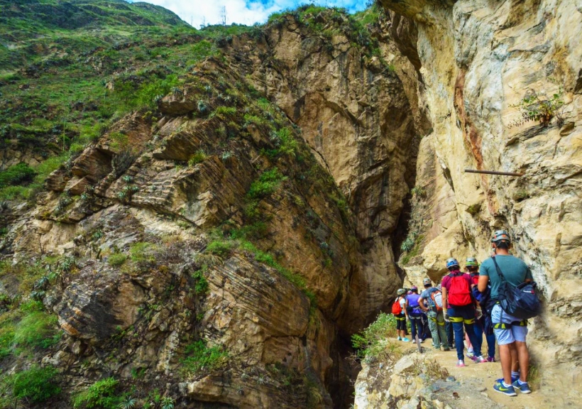 Trekking in Autisha Canyon