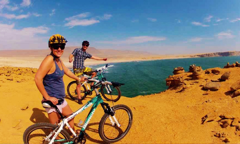 Cycling in Paracas