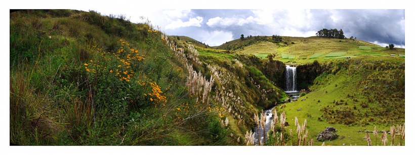 Trekking at Pumapaqcha Waterfall