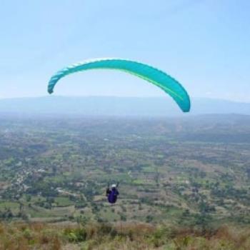 Paragliding in Chincha