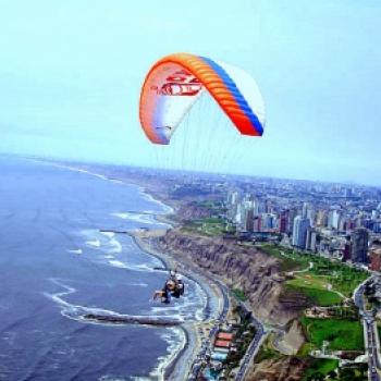 Paragliding in Miraflores