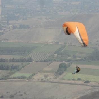 Paragliding in Pachacámac