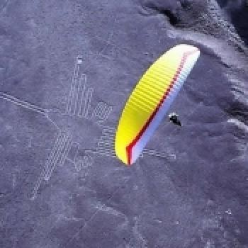 Paragliding in Nazca Lines