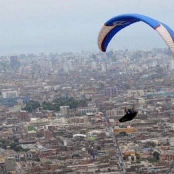 Paragliding at Cerro San José