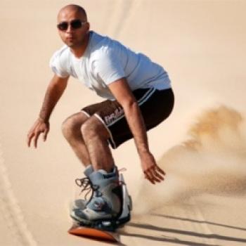 Sandboarding in Villa Sand