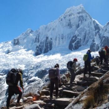 Trekking in Laguna Llanganuco