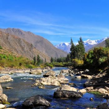 Stand Up Paddle on the Urubamba River